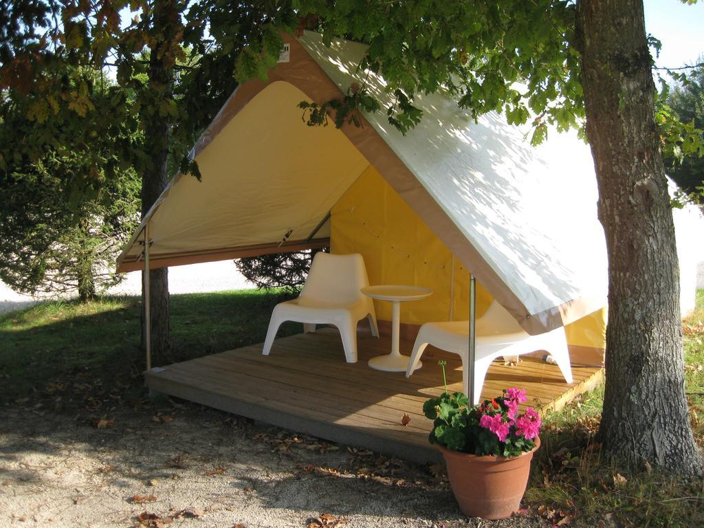 Camping Porte Des Vosges Bulgnéville Cameră foto